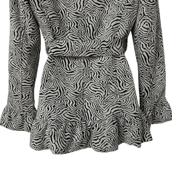 Sandro Studio Blazer Gray Ruffled Belted Geometric Jacket Women's Size Small - Picture 9 of 11
